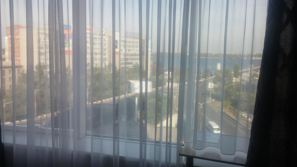 Staybridge Mini-Hotel In Most City Panoramic River View دنيبروبيتروفسك المظهر الخارجي الصورة